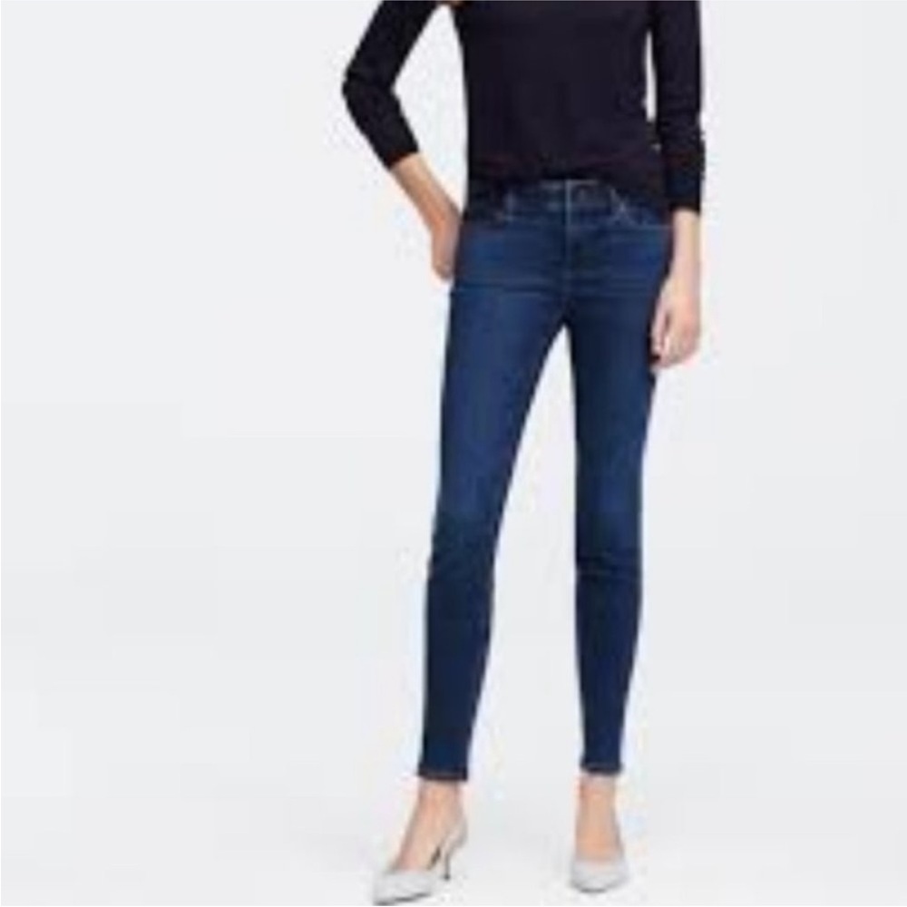 ANN TAYLOR The Skinny Modern Fit Jeans 8